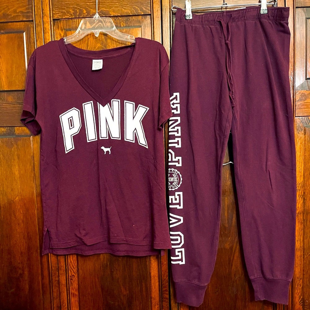 Really cute joggers / shirt.